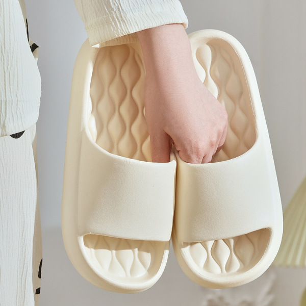 Unisex Summer Platform Slippers for Indoor and Outdoor Use — image 3 of 4