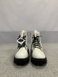 Y'Stride Shoes Comfortable Versatile Footwear for Daily, Sports & Casual Wear — image 2 of 7