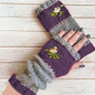 Autumn and winter heart-shaped contrasting color retro warm fashion finger gloves — image 10 of 42