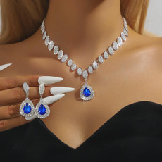 Sparkling Diamond Earrings and Necklace Set for Women | Luxury Evening Party Jewelry — image 3 of 15