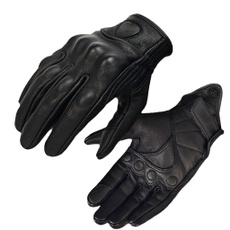 Full Finger Riding Gloves with Intelligent Screen Fingertips for Modern Bikers — image 3 of 15