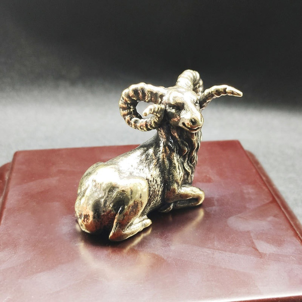 Antique Brass Antelop Statue Small Desktop Toy Ornaments Vintage Copper Animal Goat Figurines Figurines Paperweight Home Decors — image 1 of 8
