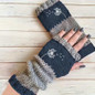 Autumn and winter heart-shaped contrasting color retro warm fashion finger gloves — image 17 of 20