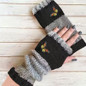 Autumn and winter heart-shaped contrasting color retro warm fashion finger gloves — image 7 of 42