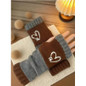 Autumn and winter heart-shaped contrasting color retro warm fashion finger gloves — image 22 of 42