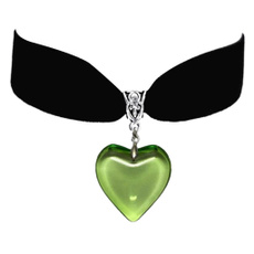 Fashion Velvet Choker Heart Crystal Pendant Necklaces Black Velvet Clavicle Chain Necklace Simple Velvet Women Jewelry — image 3 of 9